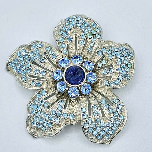 Vintage Flower Brooch Hibiscus Floral Blue Rhinestone Silver Tone MISSING STONES - Picture 2 of 9